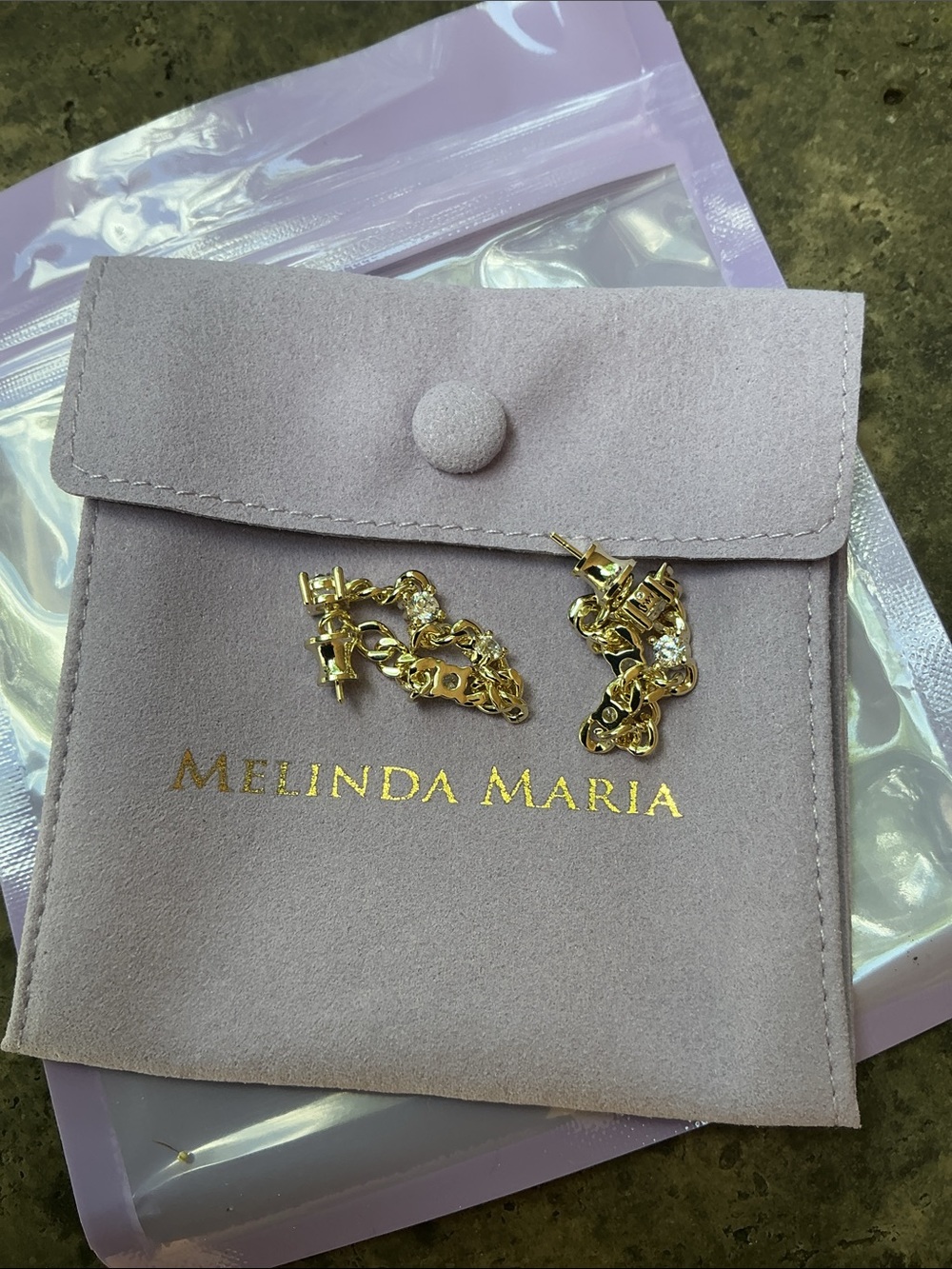 Melinda Maria Julian Triple Diamond 5mm Soft Chain Hoops
Gold|White Diamondettes - Picture 3 of 5